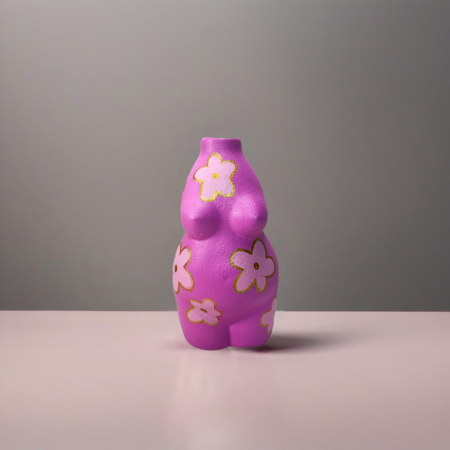 Daisy Body Vase